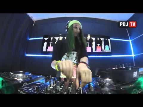 Live @ Radio Intense 11.02.2014 - Miss Monique