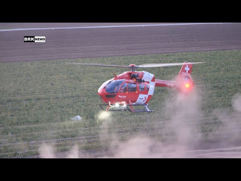 Auggen DE: Spektakuläre Landung von Rega 2