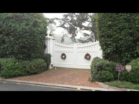 Video | Entrance of Rob Reiner's house where the US actor and his wife were found dead | AFP