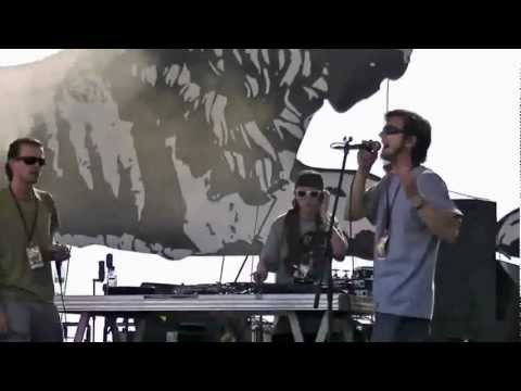 Chvaściu feat.Major - Daleko live @ Reggaeland 2012 07.07.2012 Płock