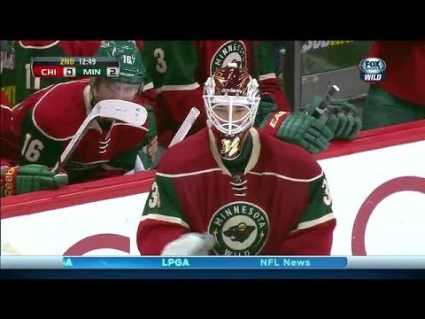 Kuemper forced to wear Backstrom's mask