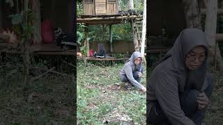 Download lagu gadis pemberani tinggal d tengah hutan #bushcraft #shortsfeed mp3 Download lagu gadis pemberani tinggal d tengah hutan #bushcraft #shortsfeed mp3