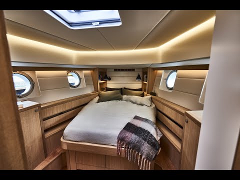 Bestevaer 53 Motoryacht interior walk through