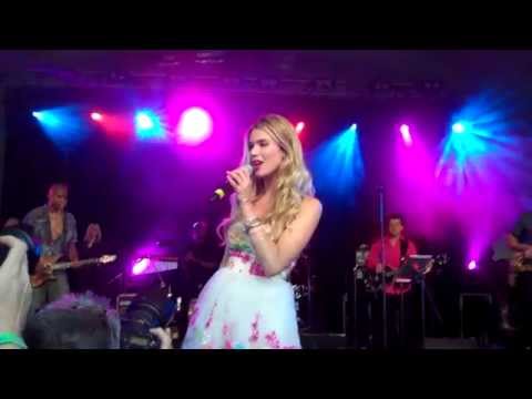 The Staks Band feat. Joss Stone Live at Cornbury 2015 "Some Kind of Wonderful"