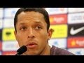 FC Barcelona - Adriano quiere seguir en el Barça