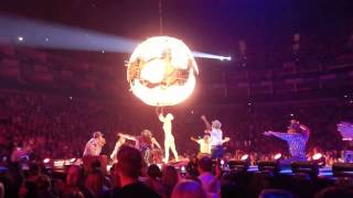 Take That - Let In The Sun (Live at the O2 15/06/2015)