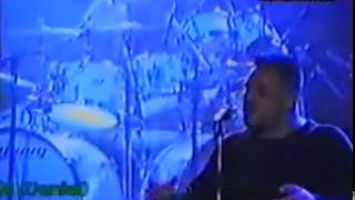 Almafuerte - Las aguas turbias suben esta vez (Hangar 12-10-2002)