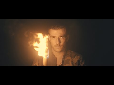 Hekiii - Újra és Újra (Official Music Video)