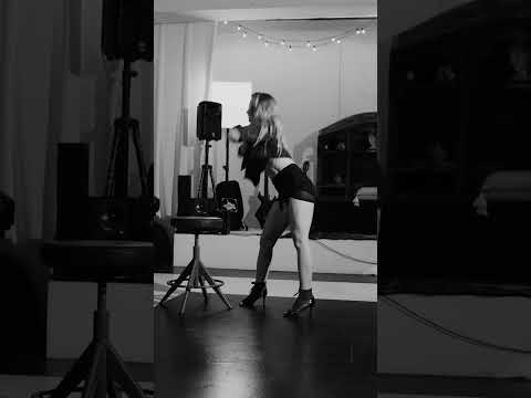 Do me right | Taya IHOW