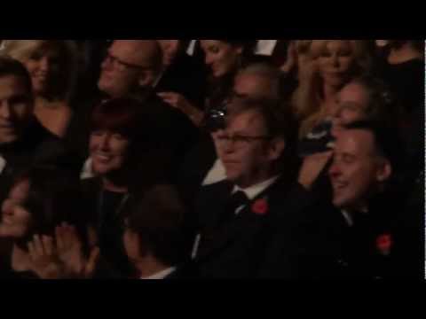 GEORGE MICHAEL: Royal Opera House - 1st chat about Elton John who is in the audience. 06/11/11
