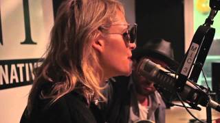 Metric - Breathing Underwater Acoustic Point Studio