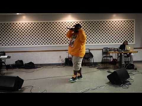 Benji Hardaway performs @ Gathright Music