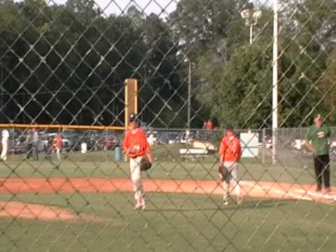 baseball hit back at Tigers pitcher
