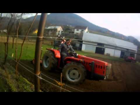 293.DEČKI ŽUTNICE - Frezanje i sadnja krumpira