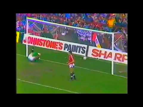 JOHN ALDRIDGE GOAL FOR LIVERPOOL AT MANCHESTER UNITED - 1987/88 UK FOOTBALL
