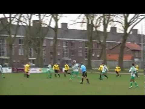 VoetbalinBreda: Groen-Wit - SAB 4-1 (aanval voorafgaand aan de 1-0 van Sidney Raphaela)