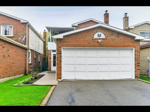 8 Denlow Drive Brampton