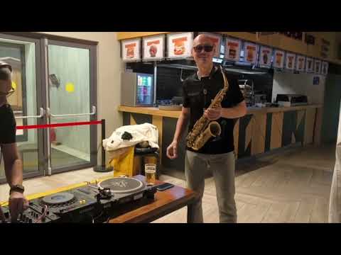 Pjanoo & Milano - Saxophone Syntheticsax & Dj Sandr - Draft'n'Craft live  - Sax Solo improvisation