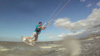 preview picture of video 'Tom and Scott Kiting Townsville'