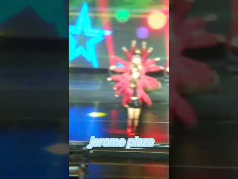 [181028] I DONT LIKE YOUR GIRLFRIEND - WEKI MEKI AT MBC SHOW CHAMPION IN MANILA 2018