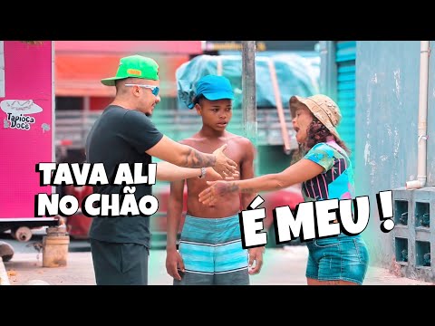 PRANK: PICKING UP SOMETHING STRANGE FROM THE FLOOR lol