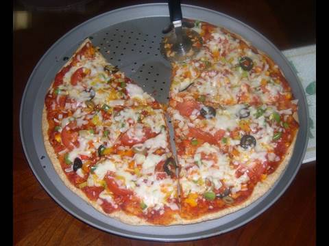 Homemade Pizza (Start to finish recipe-including pizza dough, sauce and toppings...)