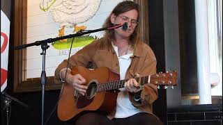 Fruit Bats perform "Humbug Mountain Song" (Live on Sound Opinions)