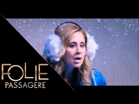 Lara Fabian dans un sketch qu'elle n'a pas répété - Folie Passagère 16/12/2015