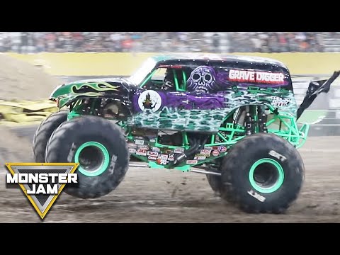 Grave Digger winning Freestyle run | Argentina | Monster Jam 2018 | Monster Jam