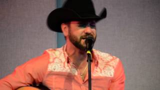 Craig Campbell Sings &#39;Fish&#39;