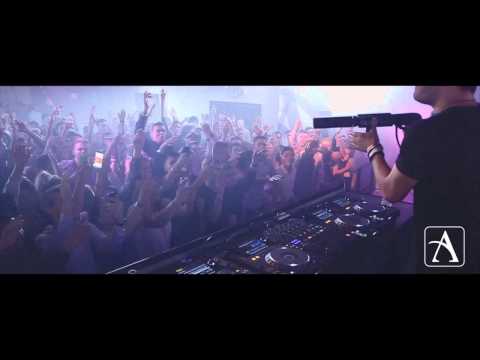 UMMET OZCAN @ ATRIUM