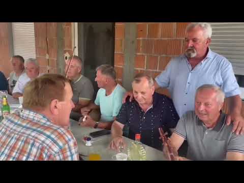 Jelavić - Petrović - Geljić - Tunjić - Ja prošeta livadama (Official live Video)