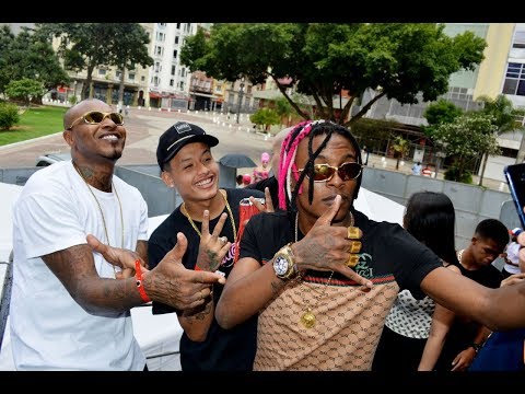 MC LiL E MC CL - Famosinha Do Instagram (DJ Wallace NK)Lançamento 2018