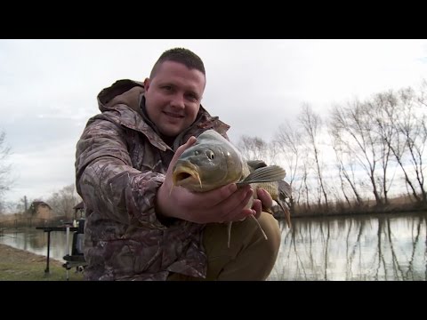 Kora tavaszi pontyok method feederrel