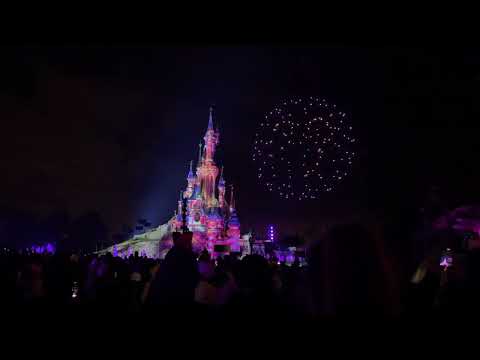 Disney D-Light of Christmas at Disneyland Paris