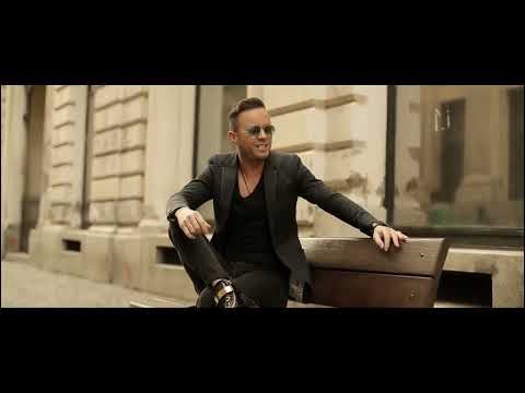 Blondu de la Timisoara - Iti fug ochii dupa mine