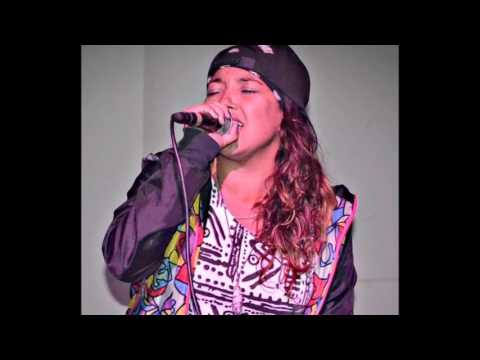 Buscando un Sueño , suburbio ft Nina Toush , Conexion Colombia Chile.. Medellin 2017...