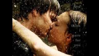 How Deep Is Your Love Michael Buble and Kelly Rowlands (with lyrics)