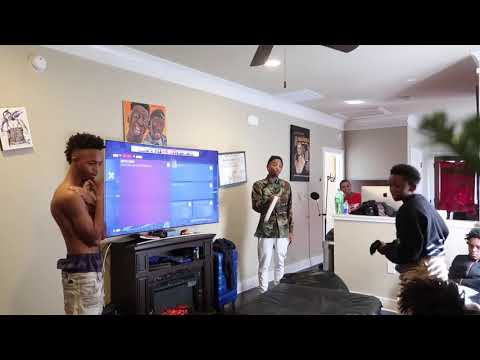 BROKE THE KID'S PS4!! (SAVAGE)