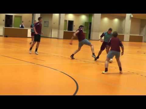 15 jan 2016 Zwaluwen Utrecht '11 5 - HMS 2 com 4-5 Doelpunt Tim (2-5)