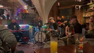 Video Dobrozdání – Klepeta (live Čajbar Rotunda)