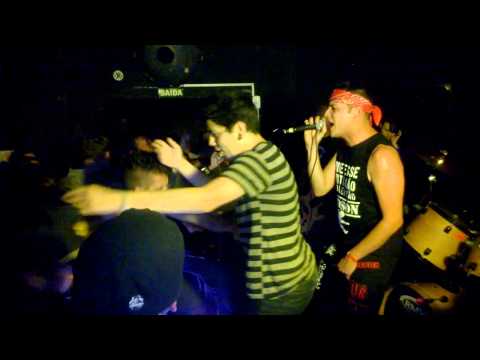 Cólera - Humanidade (Homenagem a Redson Pozzi - Sound - Sorocaba-SP 05/07/14)