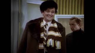 Пьяный Ипполит (фрагмент из к/ф "Ирония судьбы, или с легким паром!")