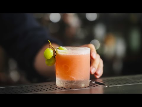ENZONI | Som en Gin Fizz smaksatt med en Negroni