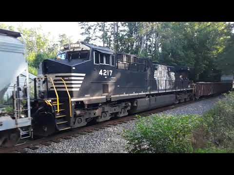 S&A (NS 1065) on a short NS 154 thru Downtown Gainesville, Ga on 7/17/20