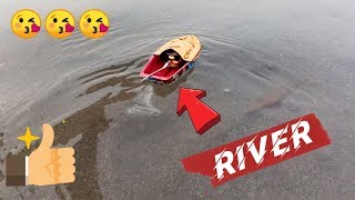put put ⛵ boat in big river   candle boat experi