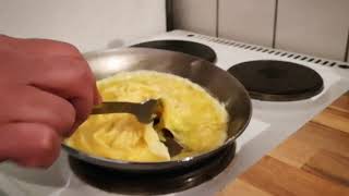 אומלט. מאלף עד תיו עם מקס מלכיאל Omelette