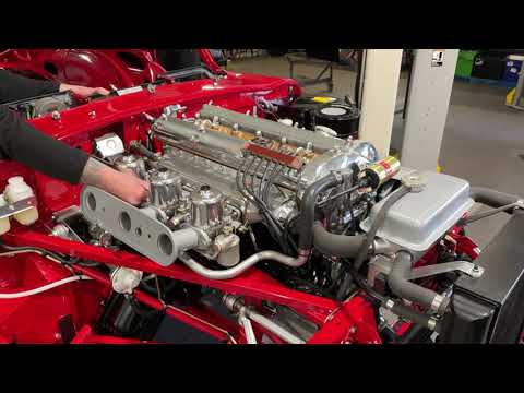 Jaguar E-Type Restoration | Series 1 4.2 First Start