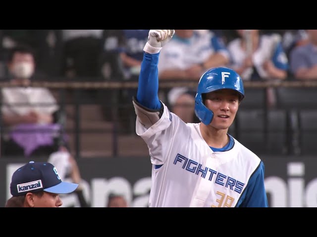 【8回裏】今季初の4番で4打数4安打!! ファイターズ・石井一成 タイムリーで貴重な追加点!! 2025年8月6日 北海道日本ハムファイターズ 対 埼玉西武ライオンズ