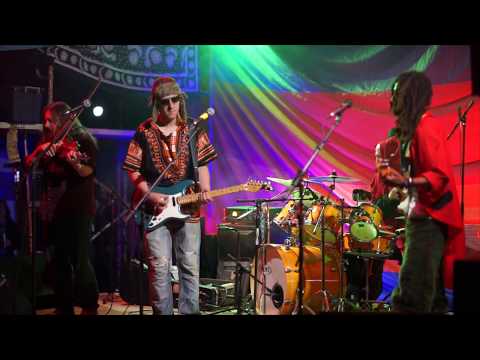 La Procesión Xuluprophet feat. Adam Poulin- live at Swamp Hippie Happy Spring Festival 2018